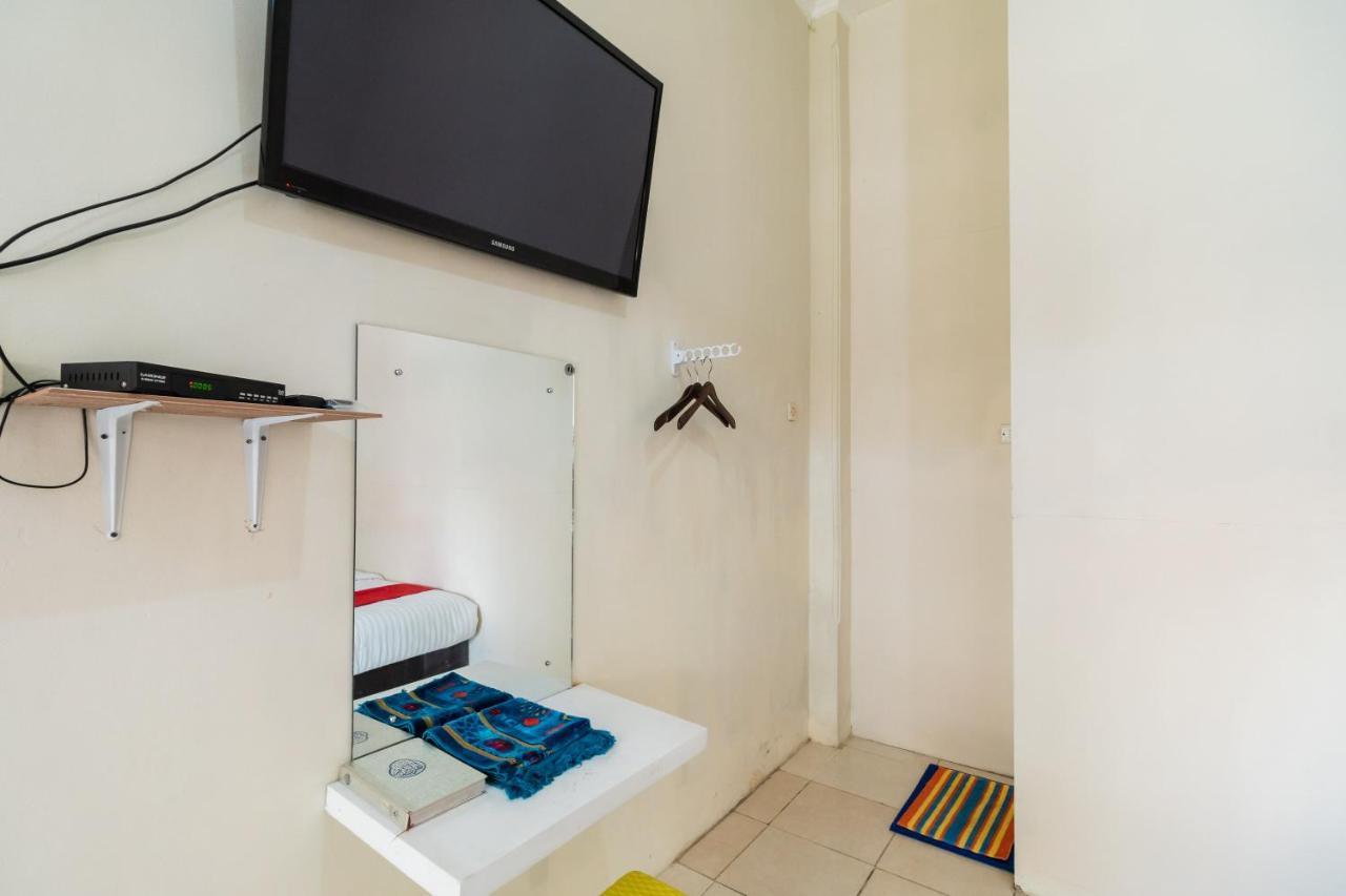 RedDoorz Syariah near Pasar Aur Kuning Hotel Bukittinggi Luaran gambar