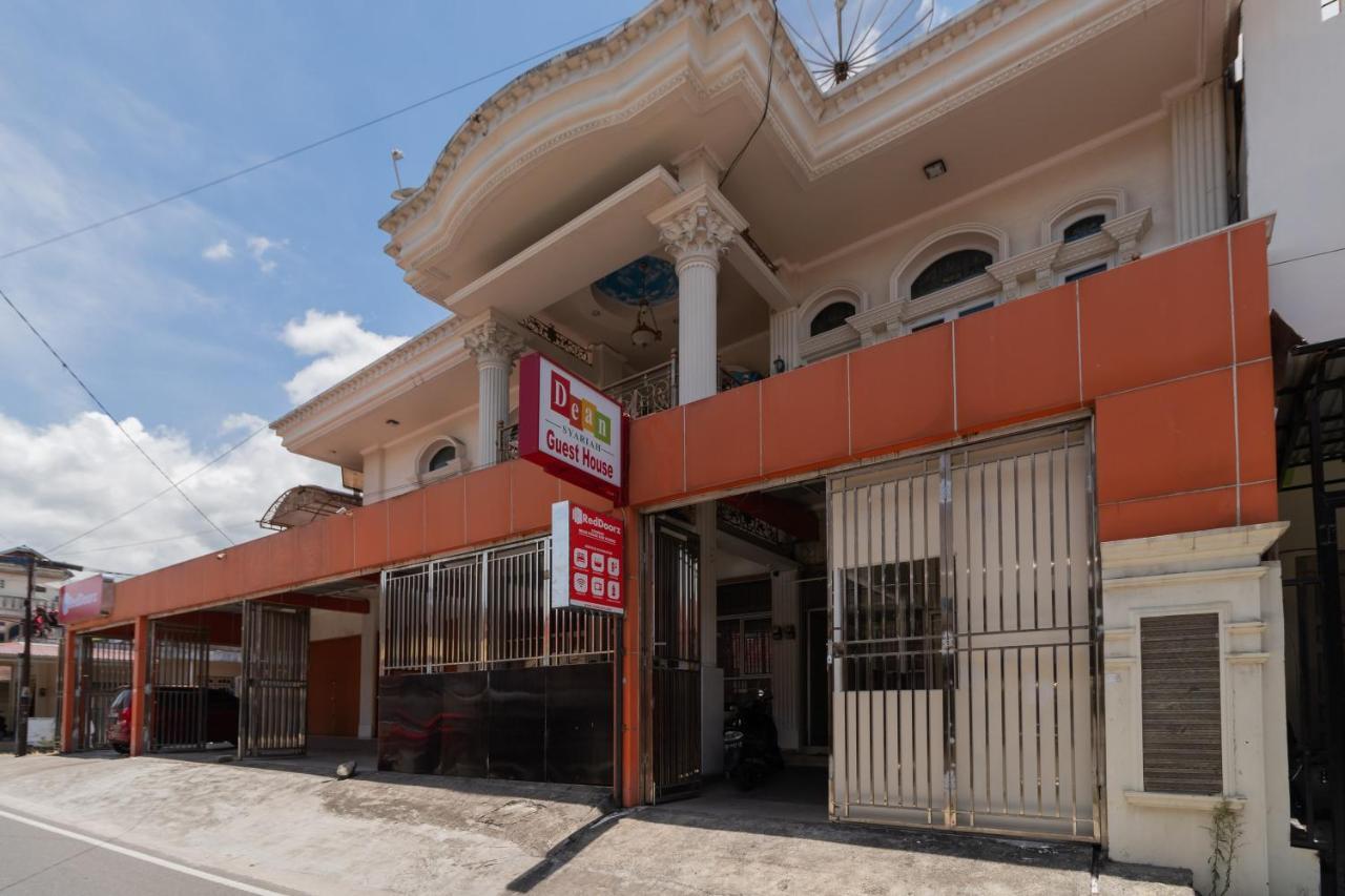 RedDoorz Syariah near Pasar Aur Kuning Hotel Bukittinggi Luaran gambar